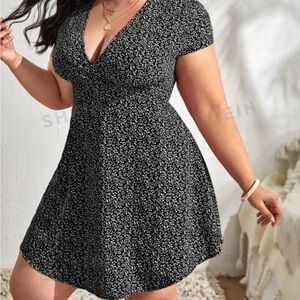 SHEIN VCAY Plus Allover Plants Print Dress Without Belt